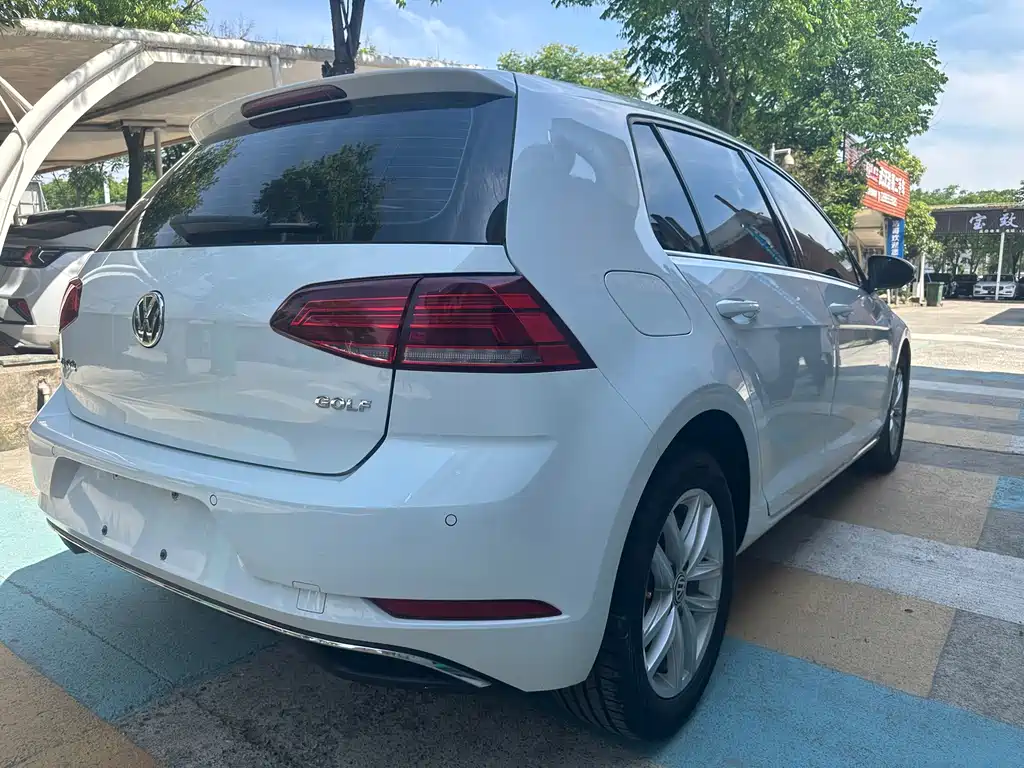Volkswagen Golf 2019 1.6L Automatic Comfort Edition China V