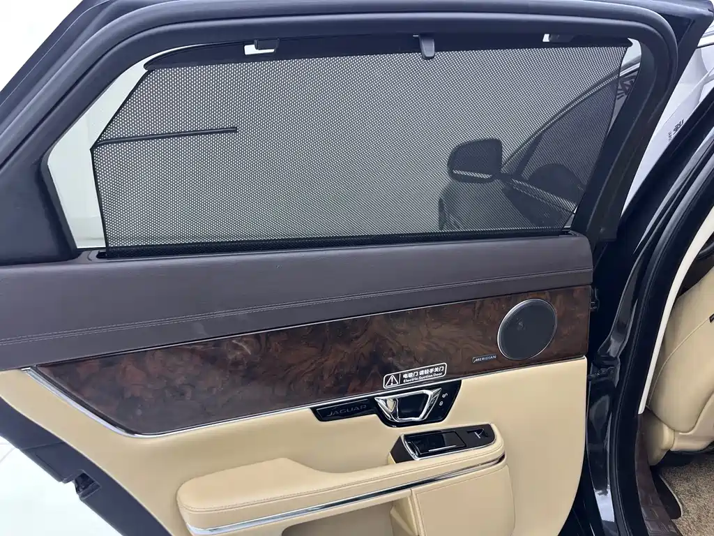 Jaguar XJL 2015 3.0 SC RWD Panoramic Business Edition