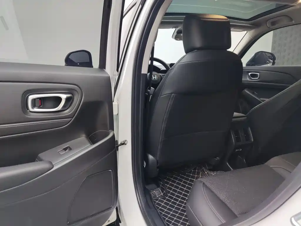 Honda Vezel 2023 1.5L CVT Pioneer Edition