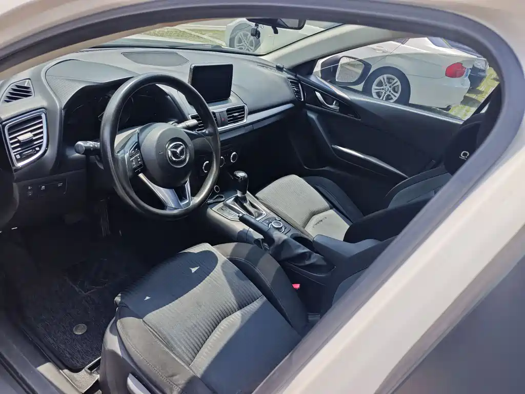 Mazda 3 Axela