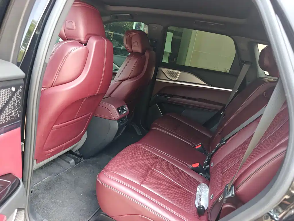 Cadillac XT5 2024 2.0T AWD Platinum
