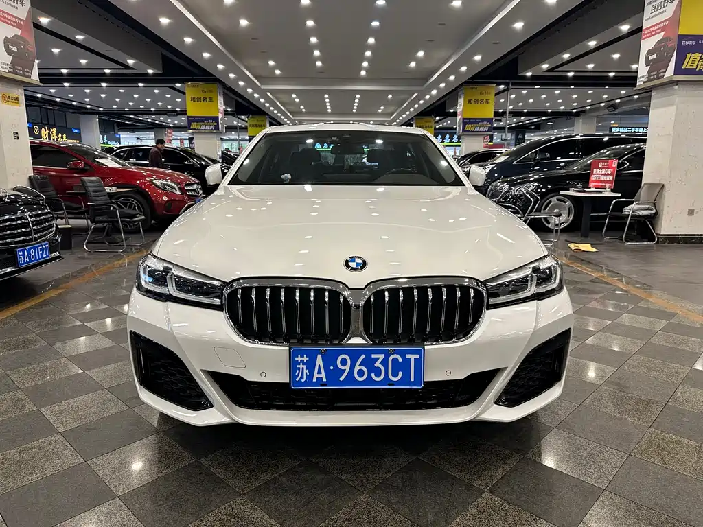 2021 BMW 5 Series 530Li Leading Edition M Sport Package