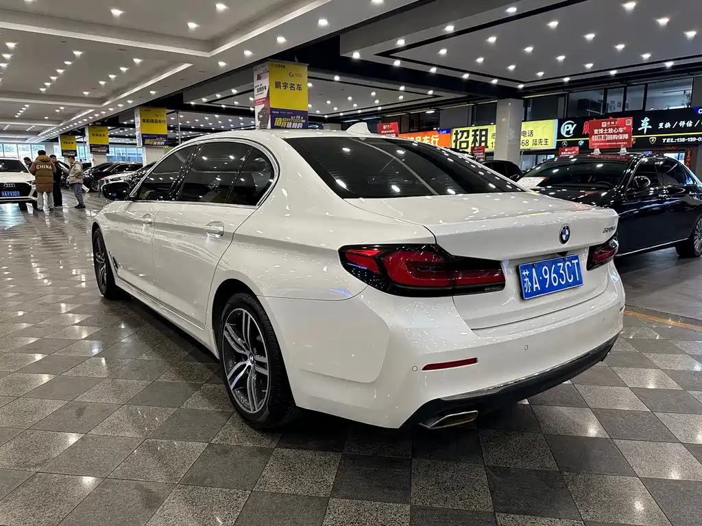2021 BMW 5 Series 530Li Leading Edition M Sport Package