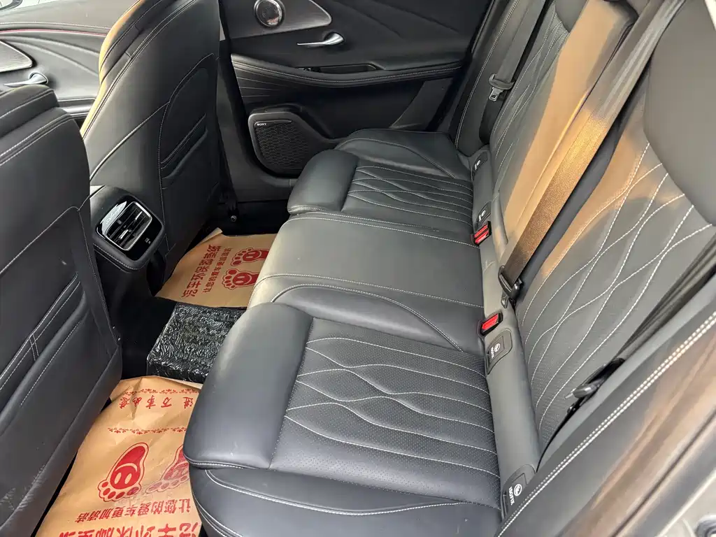 Chery Arrizo 8 2023 1.6T DCT Shang