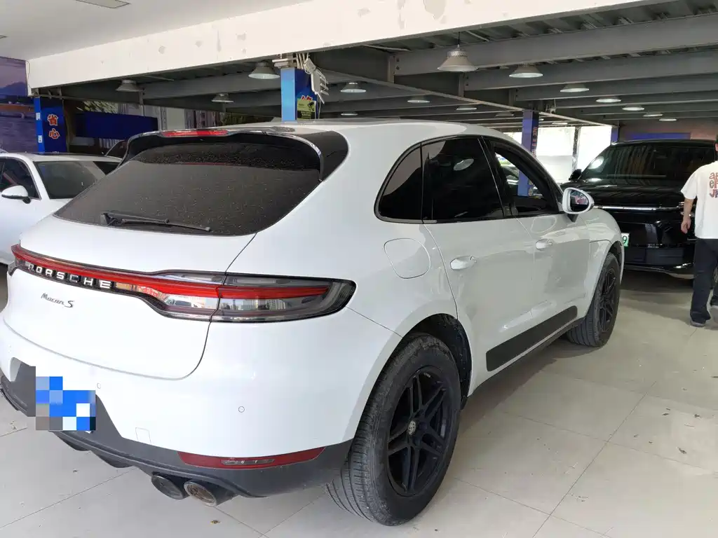 2020 Porsche Macan 2.0T