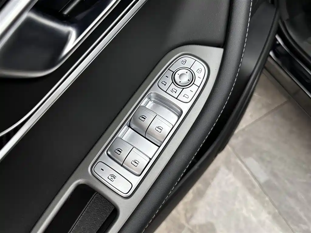 Chery Tiggo 7 PLUS 2025 1.6TGDI DCT Premium Edition