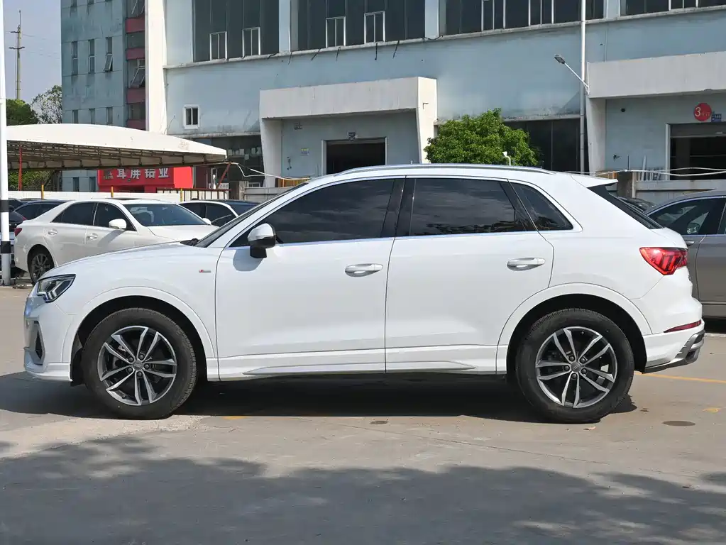 Audi Q3 2021 35 TFSI Entry Dynamic