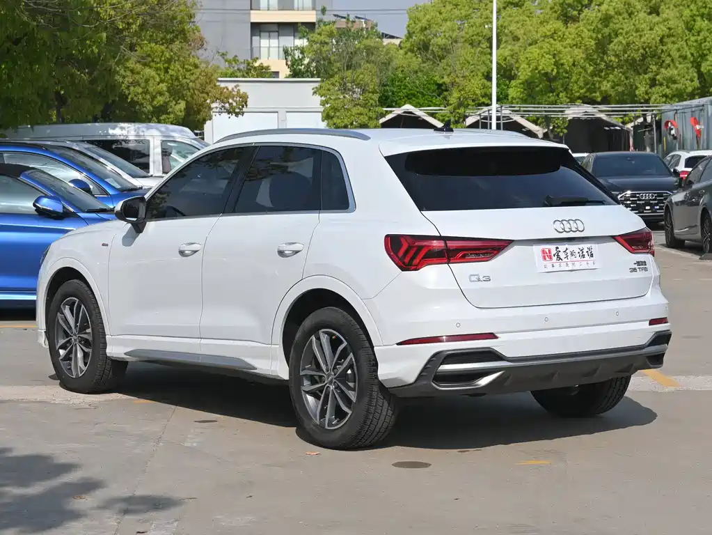 Audi Q3 2021 35 TFSI Entry Dynamic