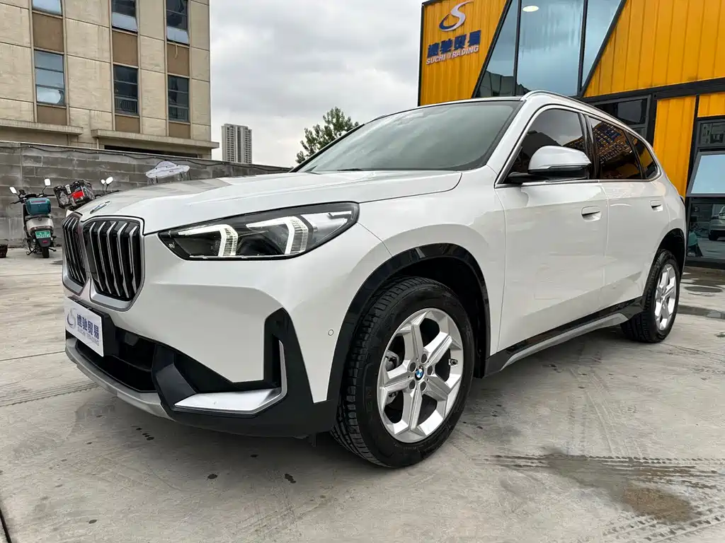 BMW X1 sDrive20Li X Design Edition 2023