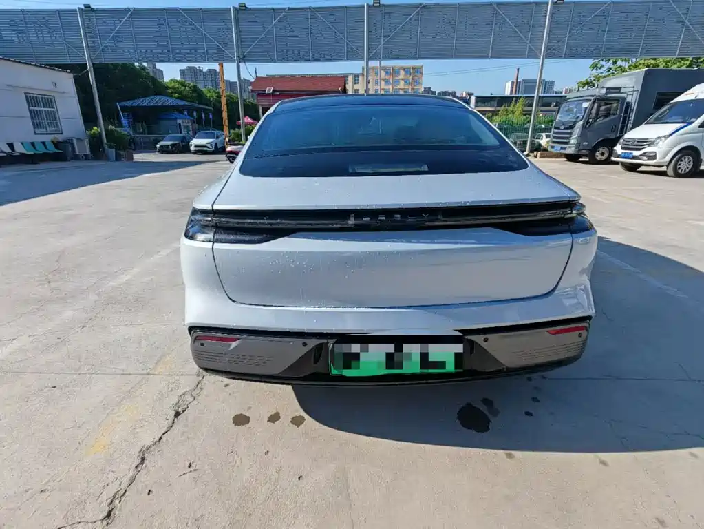 Galaxy Xingyao 8 2025 130km EM-i Prestige Edition