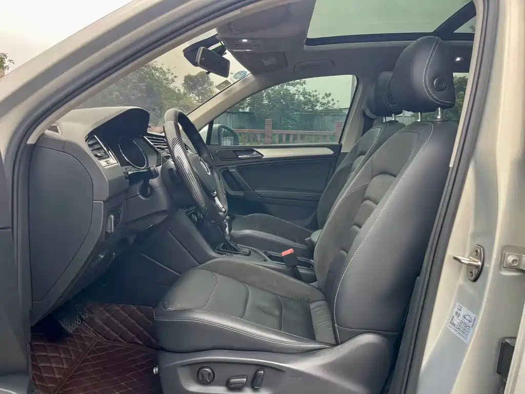 Tiguan L 2019 330TSI Auto FWD Panoramic Comfort Edition China VI
