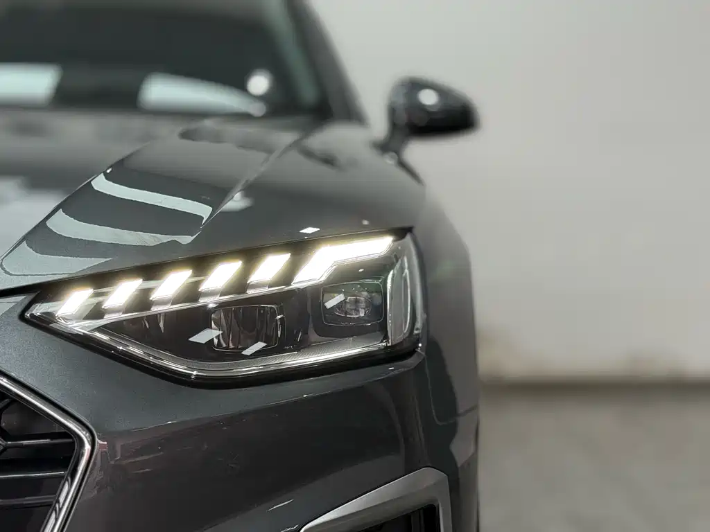 Audi A4L 2022 40 TFSI Fashion Dynamic