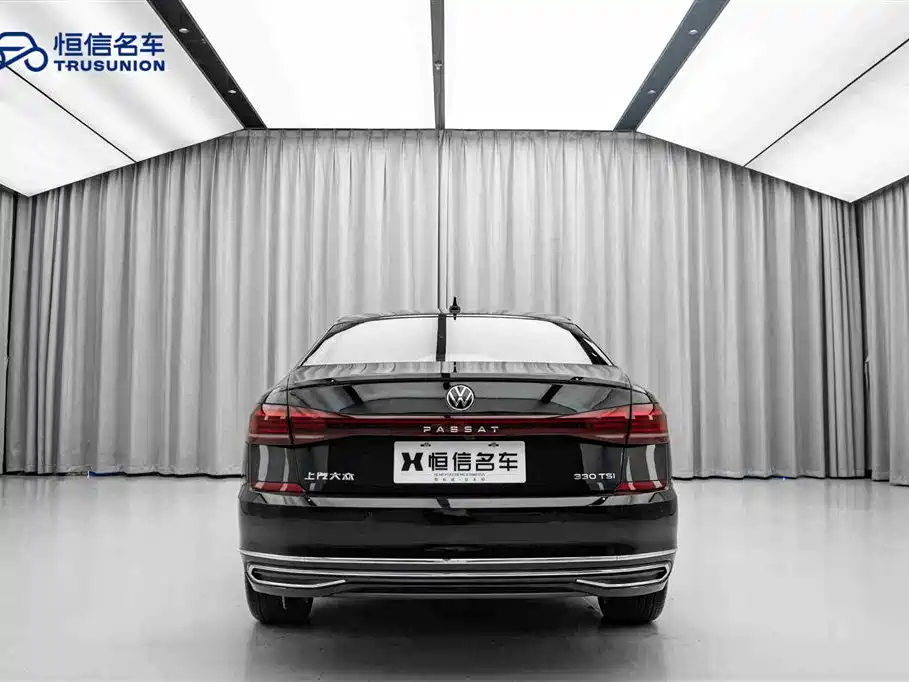Volkswagen Passat 2022 330TSI Luxury Edition