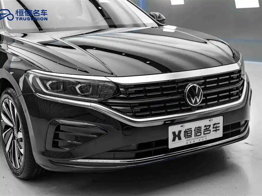 Volkswagen Passat 2022 330TSI Luxury Edition