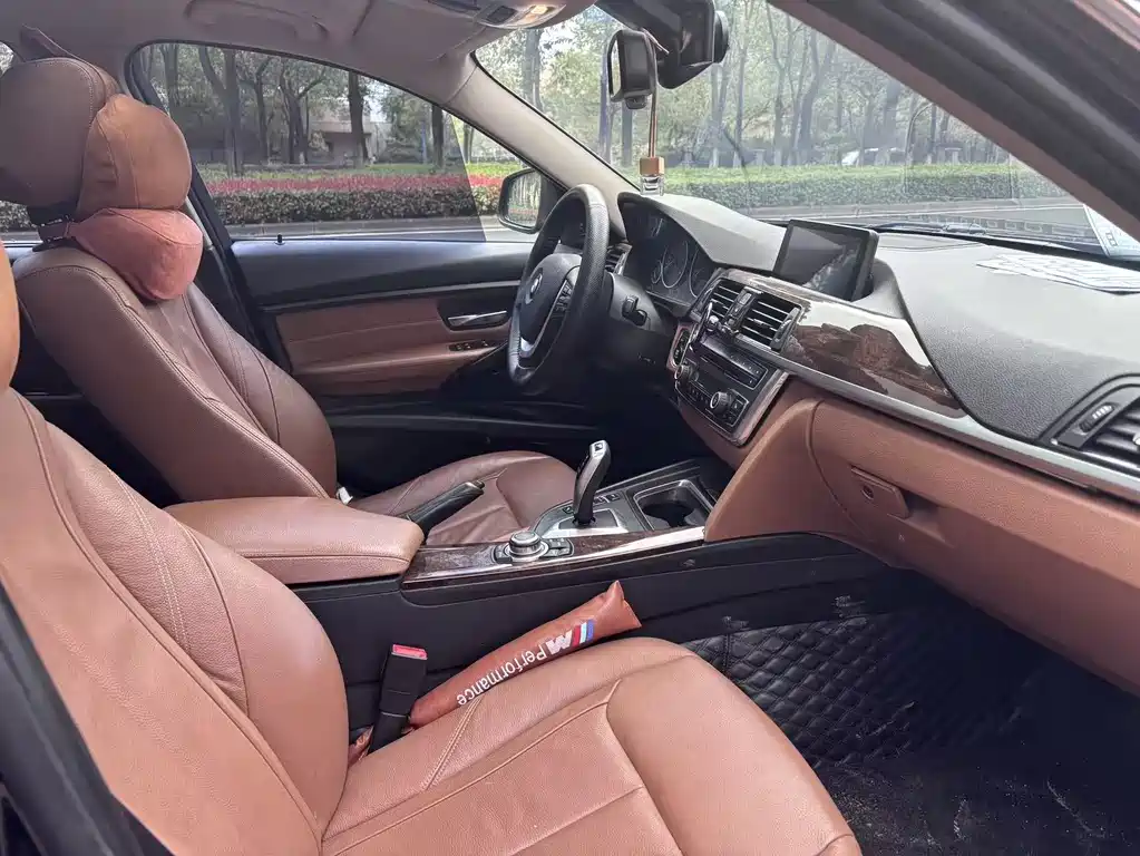 BMW 3 Series 2013 Facelift 320Li Luxury Design Package