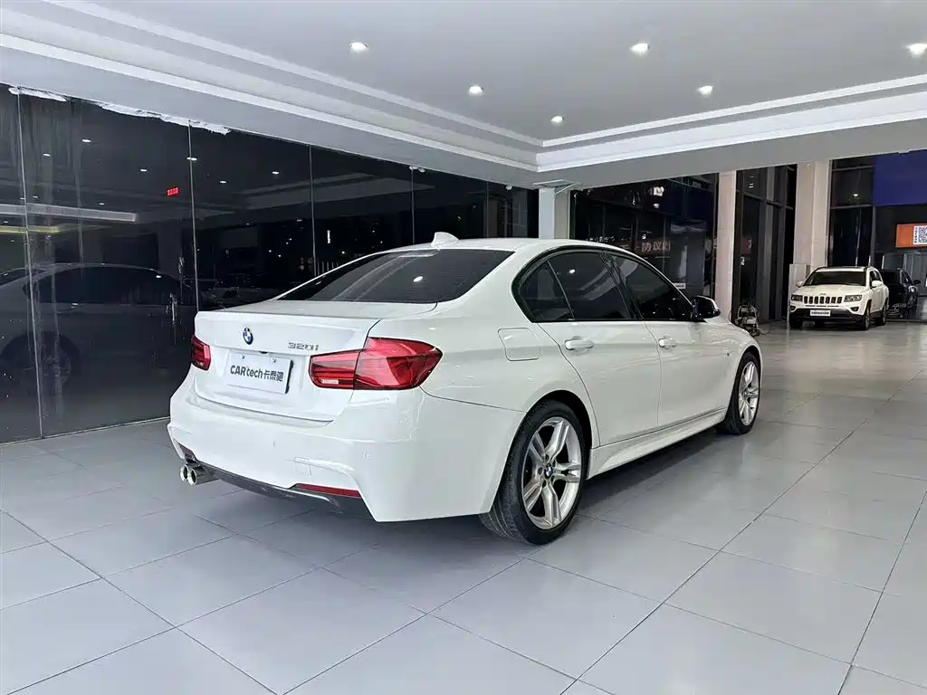 BMW 3 Series 2018 320i M Sport Package