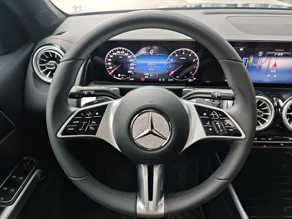 Mercedes-Benz GLB 2024 Facelift GLB 220 Fashion Edition