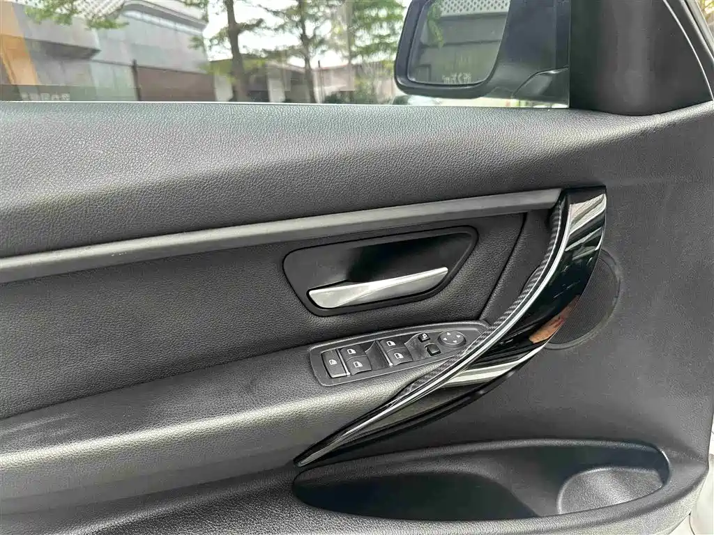 BMW 3 Series 2017 320Li Fashion Edition