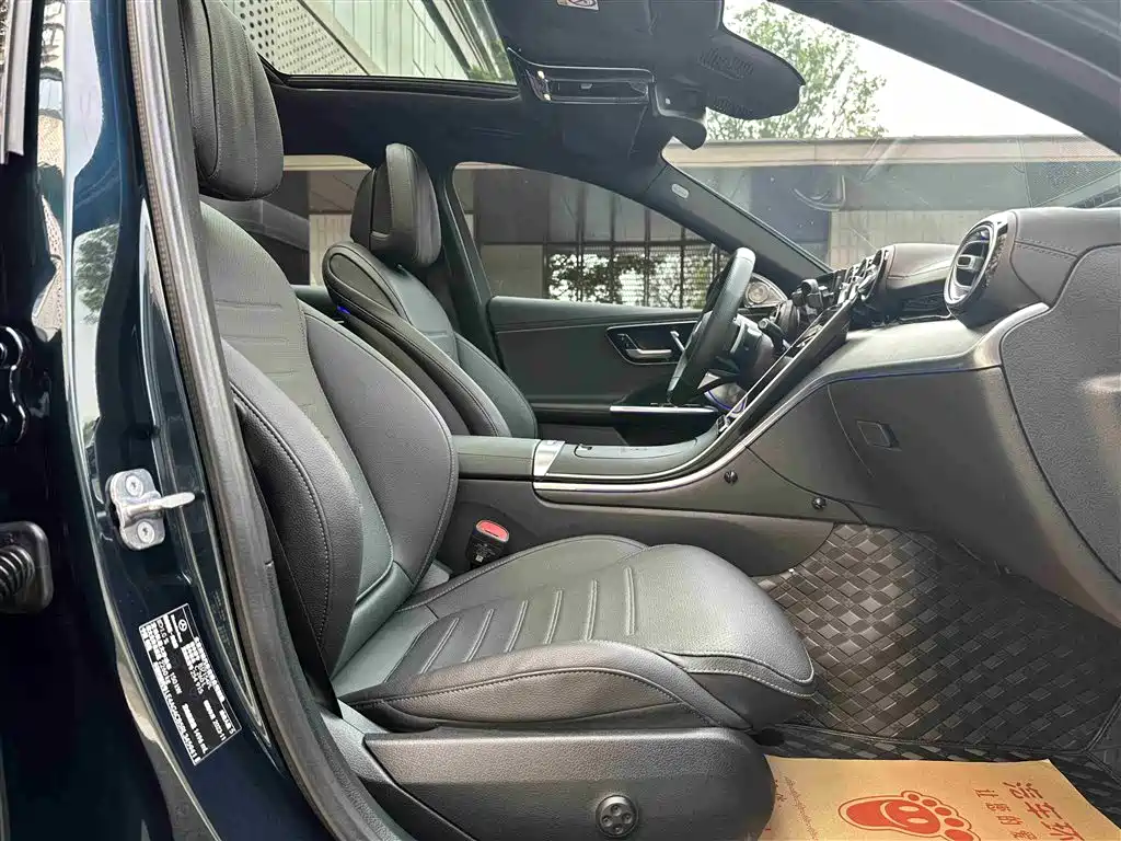 Mercedes-Benz C-Class 2024 C 260 L皓夜 Sport Edition
