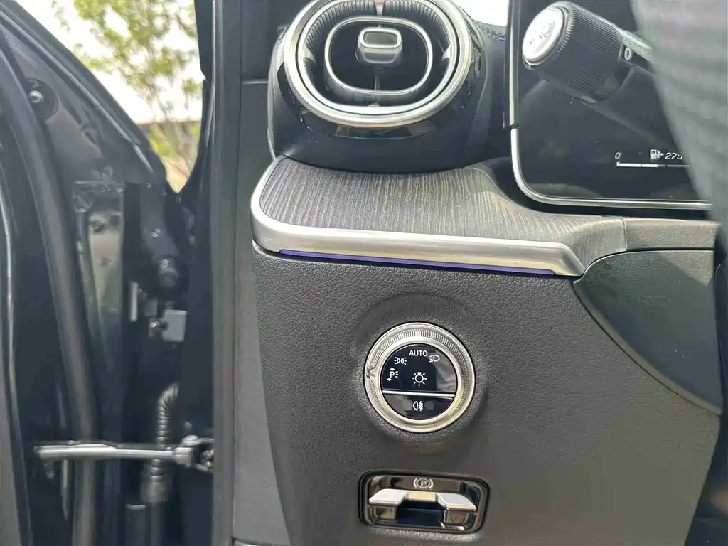 Mercedes-Benz C-Class 2024 C 260 L皓夜 Sport Edition