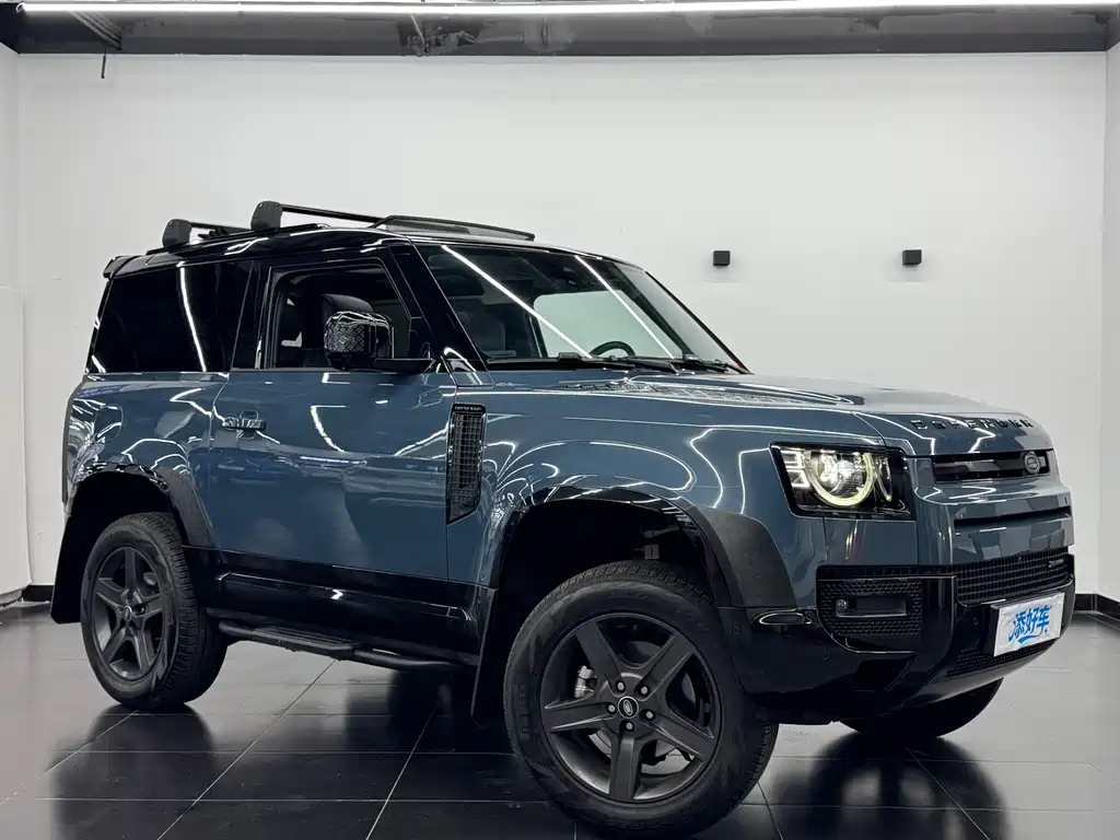 Land Rover Defender 2022 90 2.0T P300 X-Dynamic HSE