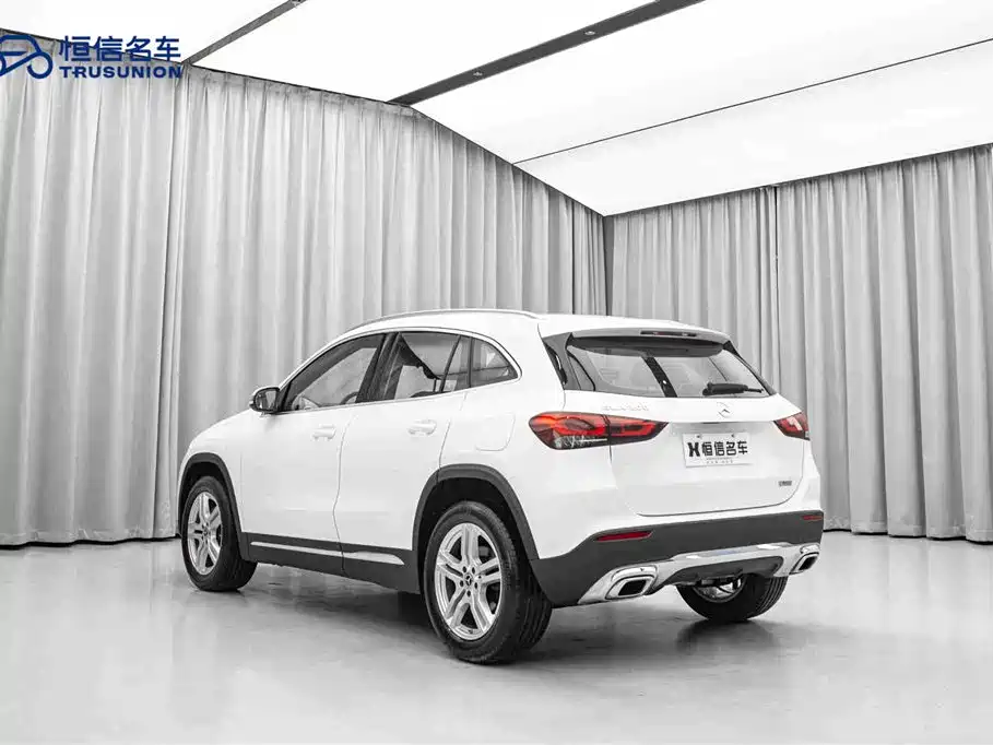 Mercedes-Benz GLA 200 2022