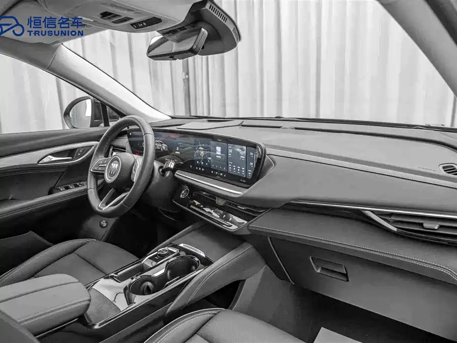 Buick Envision Plus 2025 28T FWD Platinum Edition