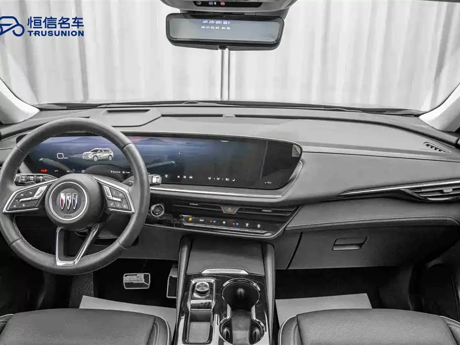 Buick Envision Plus 2025 28T FWD Platinum Edition