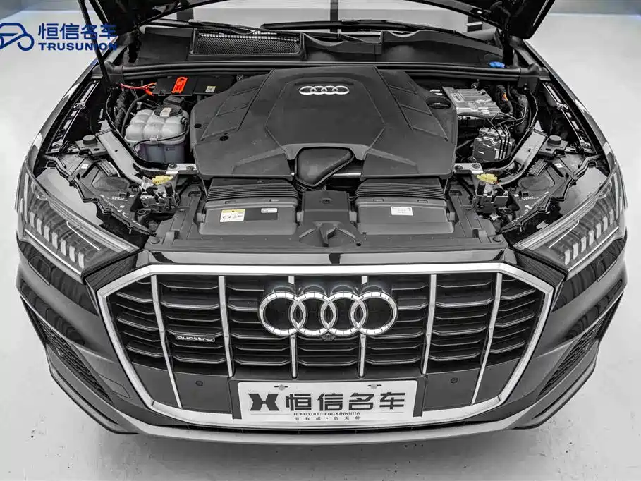 Audi Q7 2023 55 TFSI quattro S line Sport