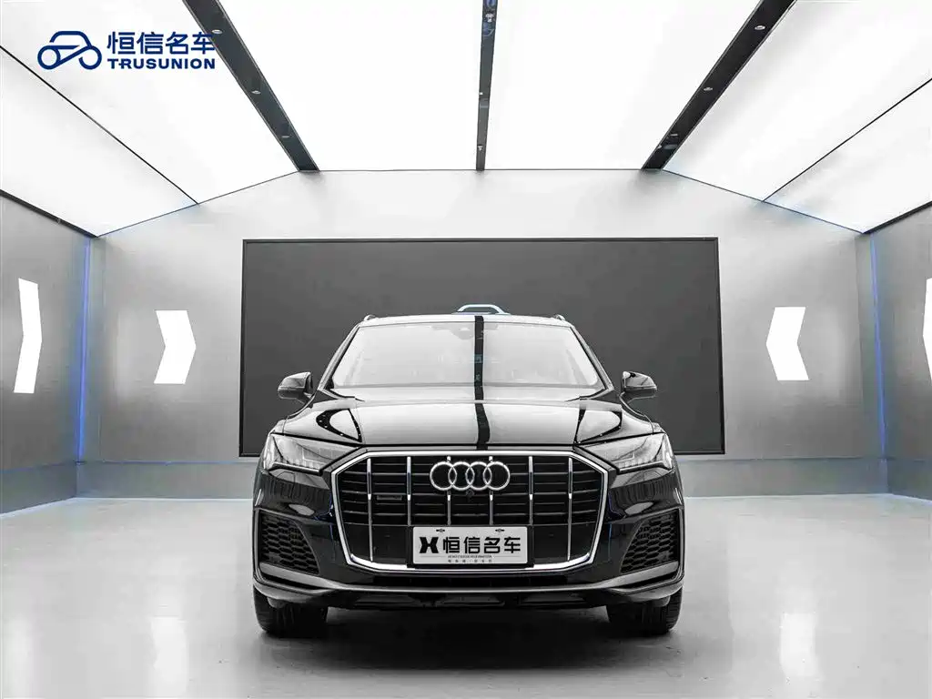 Audi Q7 2023 55 TFSI quattro S line Sport