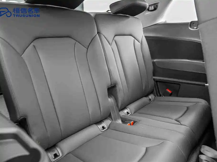 Audi Q7 2023 55 TFSI quattro S line Sport