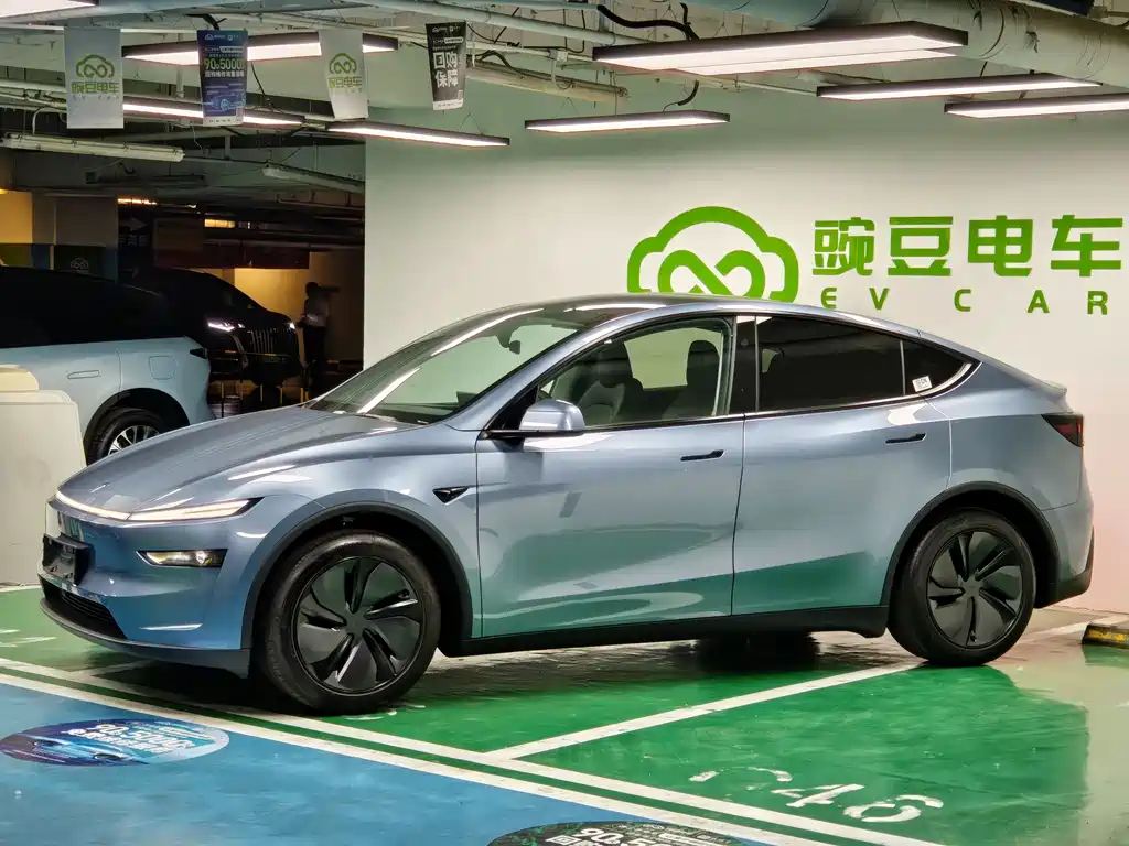 Tesla Model Y 2025 Rear-Wheel Drive