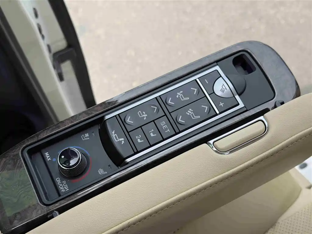 Toyota Alphard 2021 Hybrid 2.5L Premium Edition