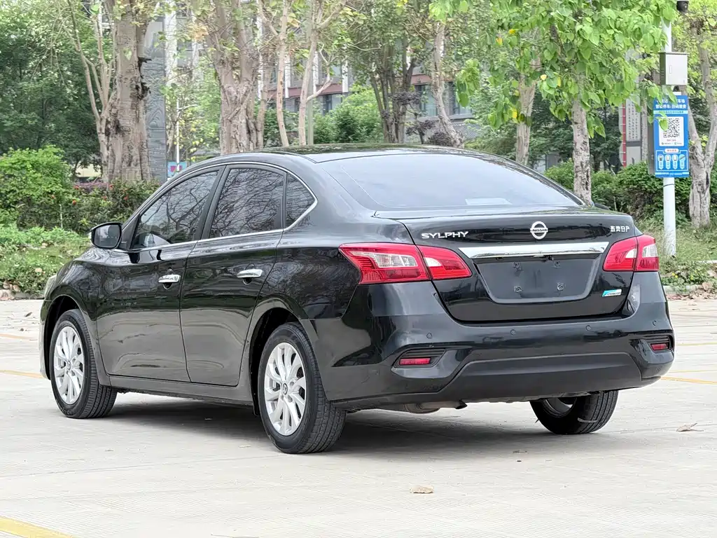 Nissan Sylphy 2016 1.6XV CVT Zhixiang Edition
