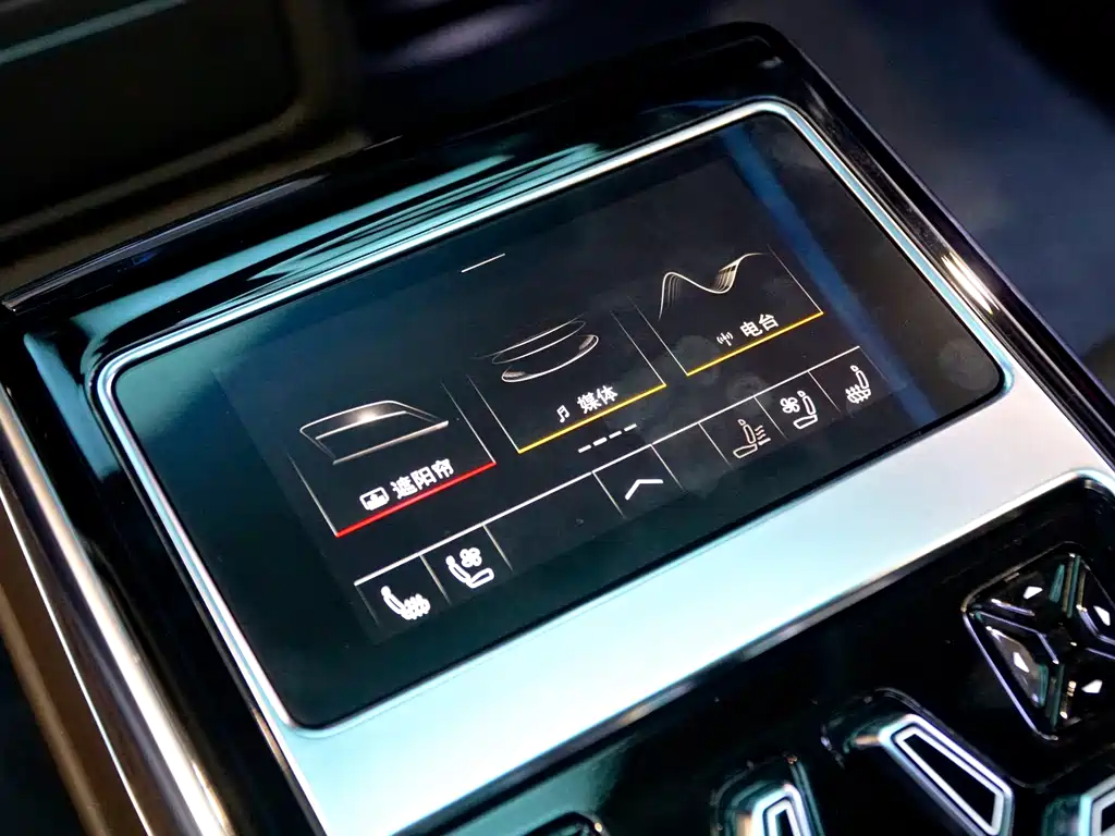 Audi A8L 2025 55 TFSI quattro Flagship