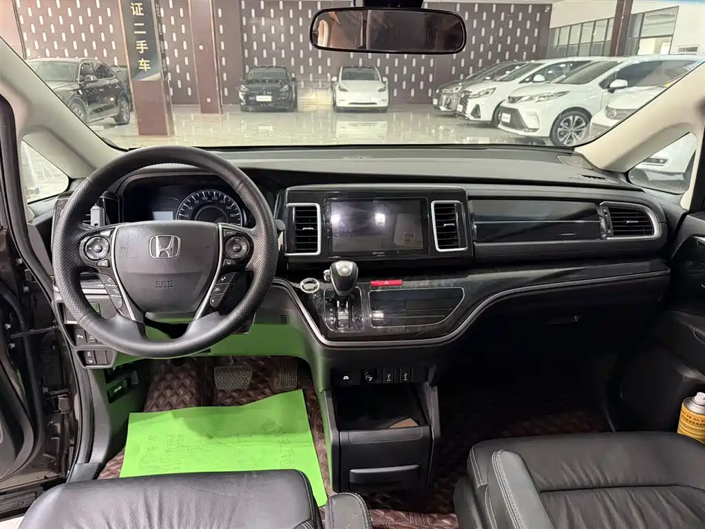 Honda Elysion 2019 2.0L Hybrid Luxury Edition