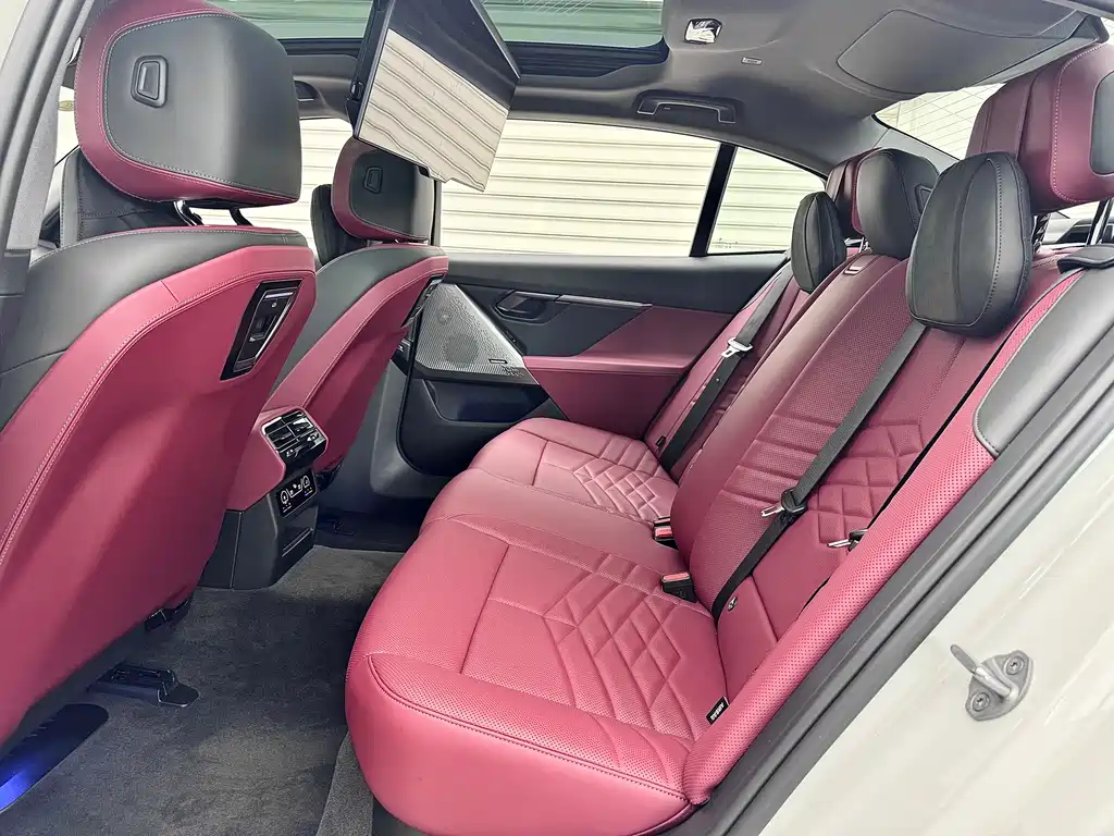 BMW i5 2025 eDrive 40L M Sport Package