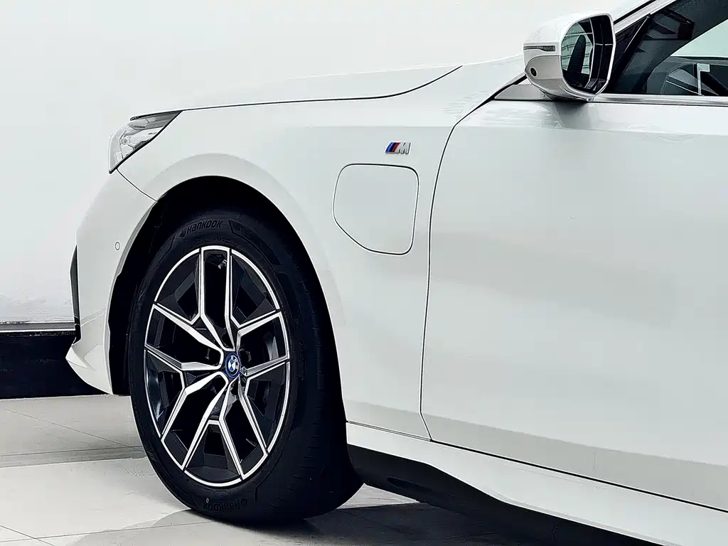 BMW i5 2025 eDrive 40L M Sport Package