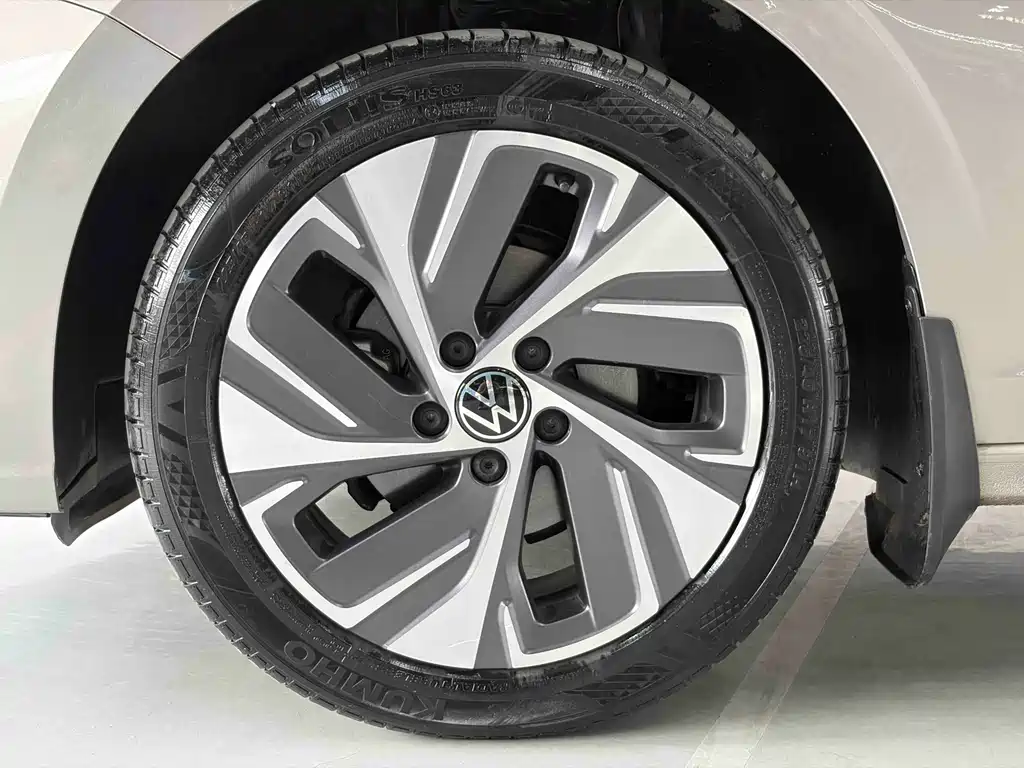 Bora 2023 200TSI DSG Zhixing PRO