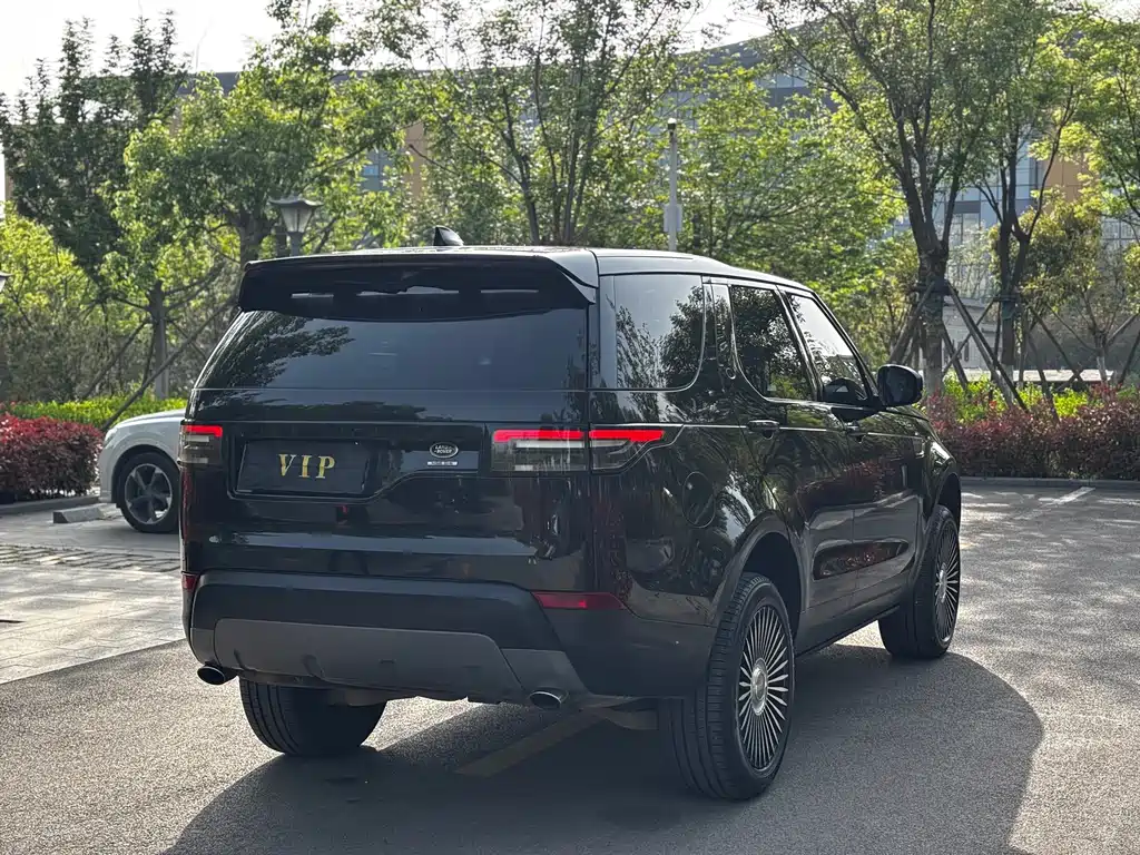 Land Rover Discovery 2018 3.0 SC V6 SE