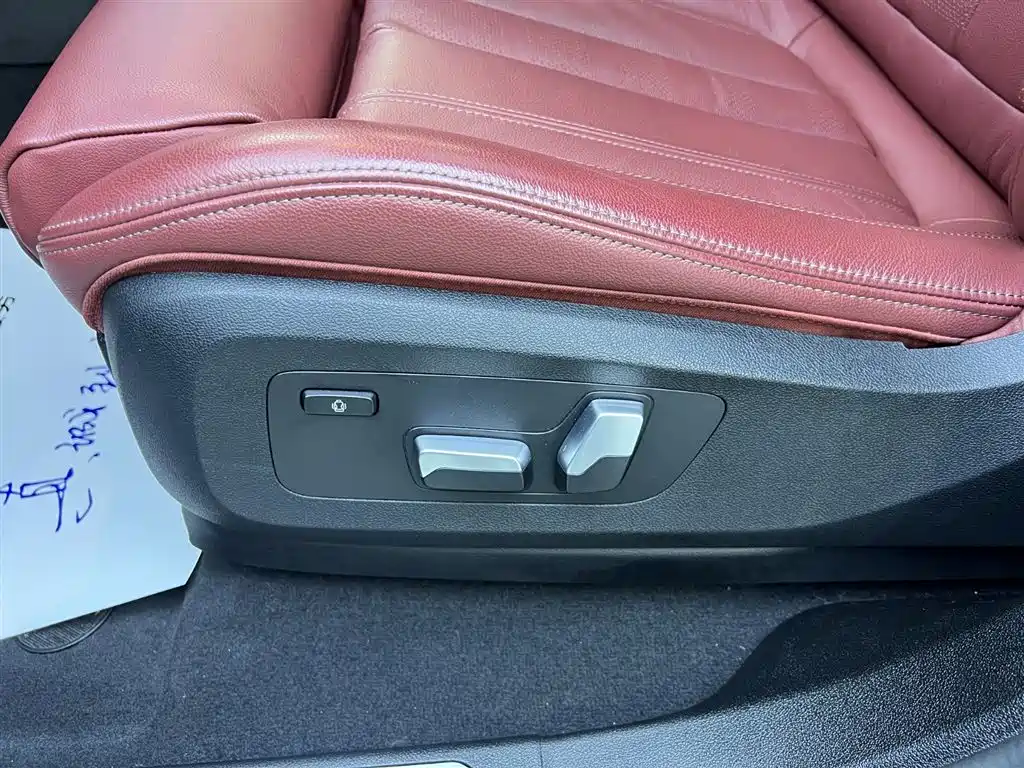 BMW X6 2021 xDrive40i M Sport Package - фото 18
