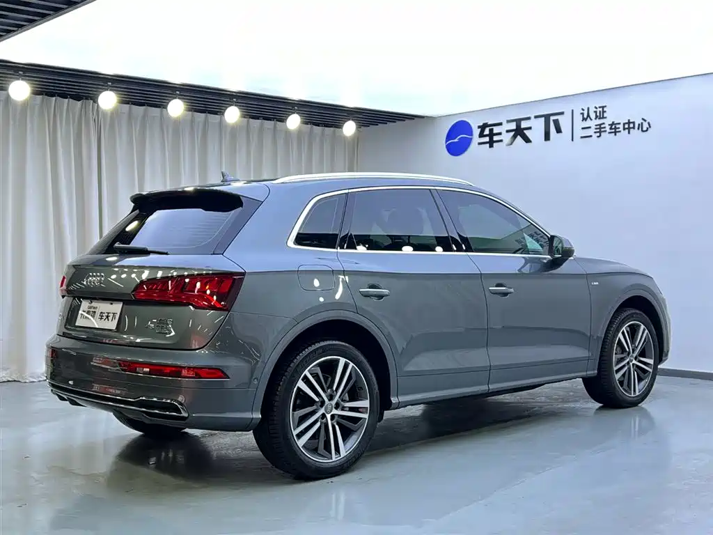 Audi Q5L 2020 45 TFSI Premium Fashion Edition