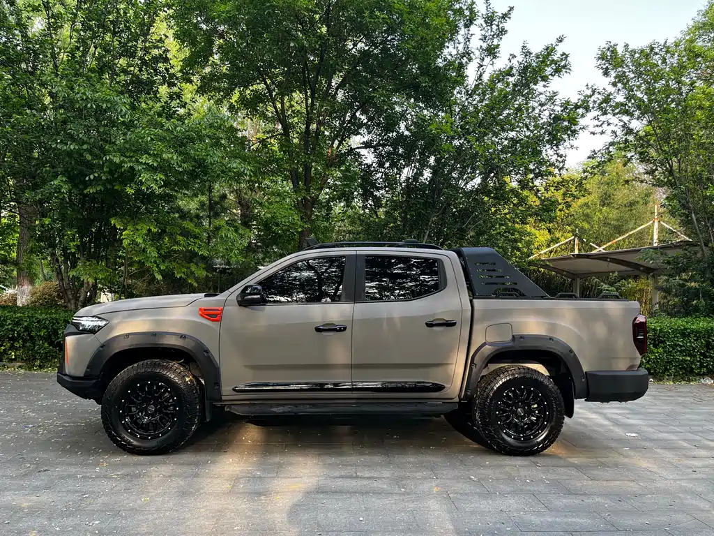 MAXUS T90 Bull Demon King