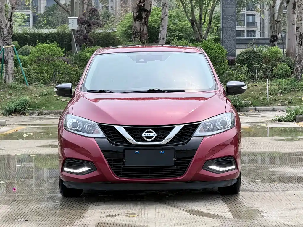 Nissan Tiida 2021 1.6L CVT Smart Edition