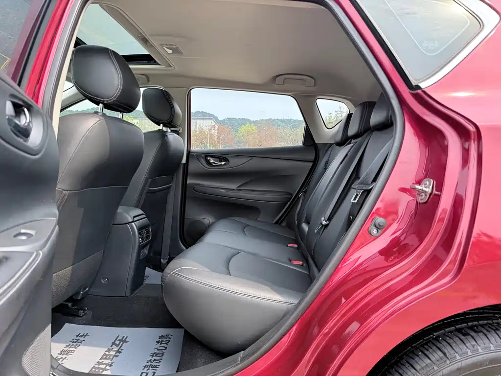 Nissan Tiida 2021 1.6L CVT Smart Edition
