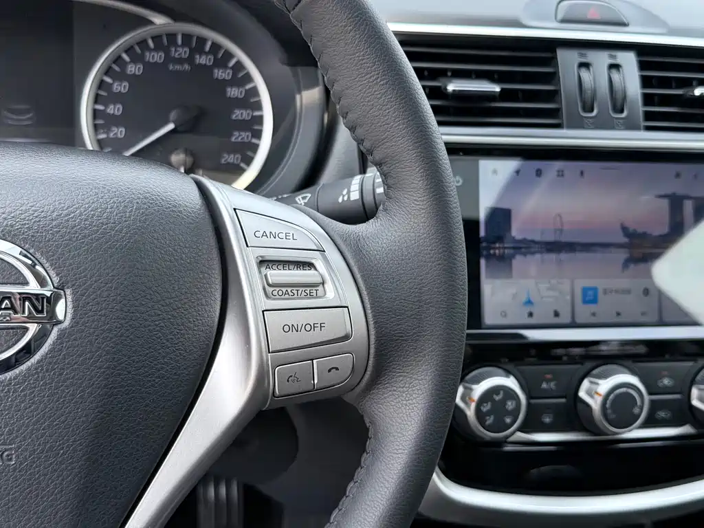 Nissan Tiida 2021 1.6L CVT Smart Edition