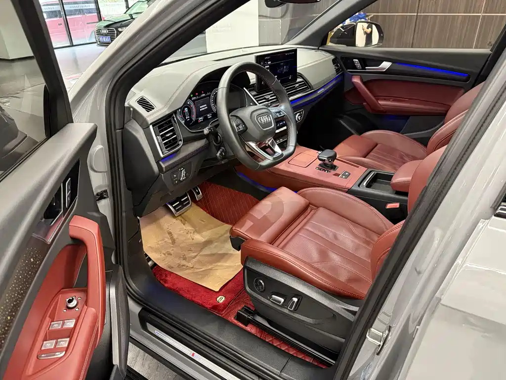 Audi Q5L 2025 40 TFSI Luxury Dynamic - фото 2