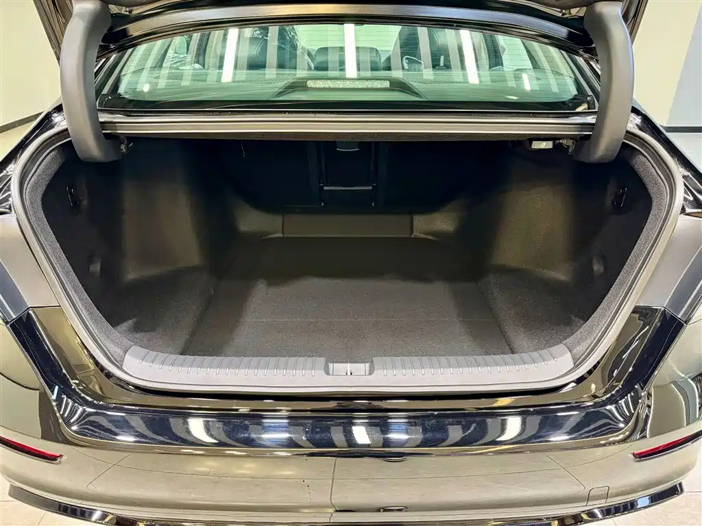 2025 Honda Accord Sport Series 260TURBO Luxury Edition