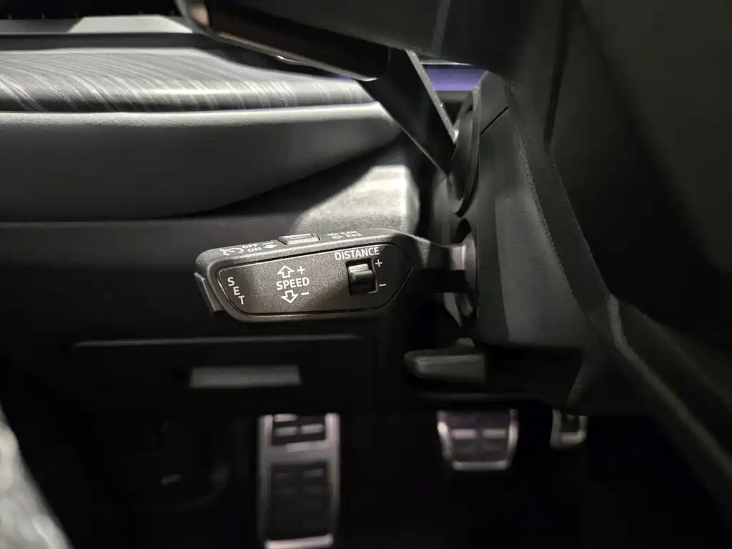 Audi Q5L 2026 2.0T Intelligent Hybrid Premium Edition