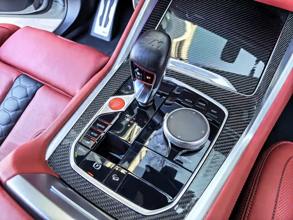 BMW X6 M Competition 2023 - фото 30